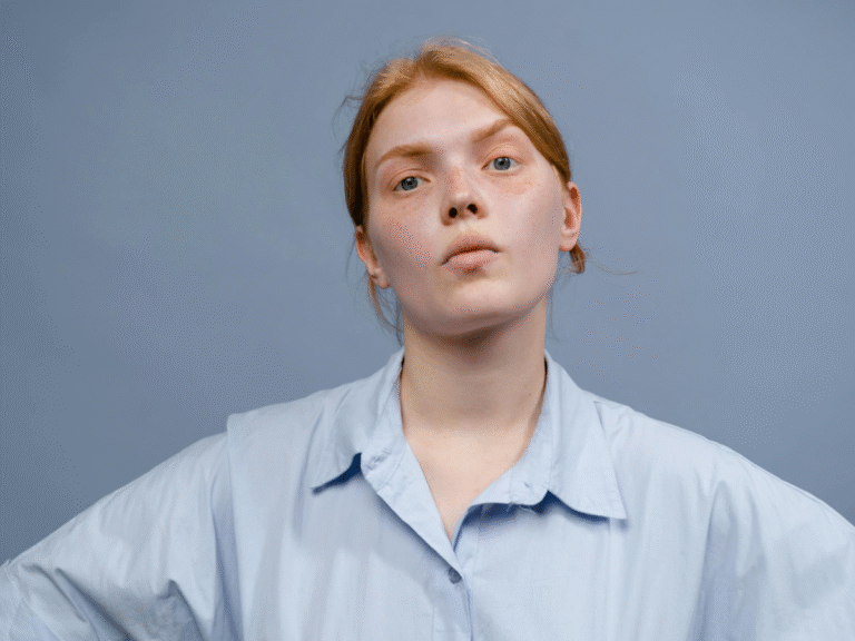 Decoding Narcissism: Understanding the Body Language of Narcissists