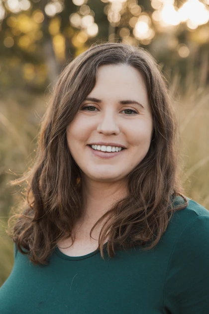 Friendships aren’t just about keeping score – new psychology research looks at why we help our friends when they need it By Professors Jessica D. Ayers and Athena Aktipis