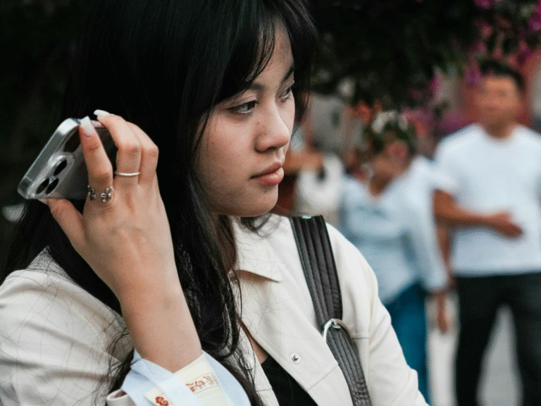 The 5 Non-Negotiable Self-Respect Hacks to Stop Being a People-Pleaser