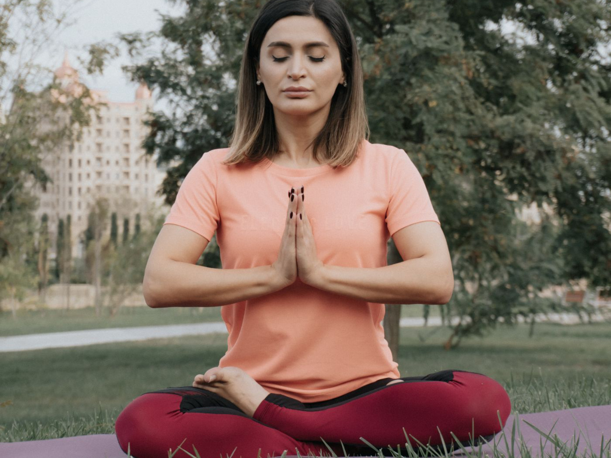 Two-Minute Meditation: A Quick Reset for a Calmer Mind and Body untitled design 2026 08 26t180747.725